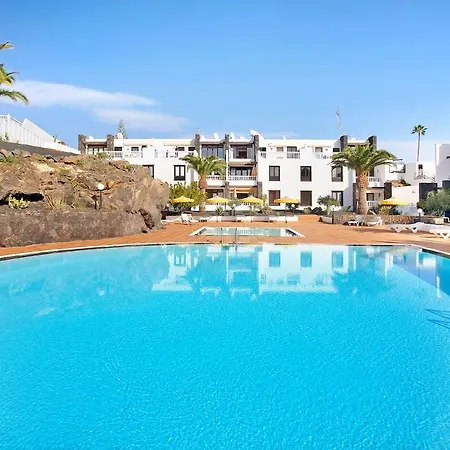 Perla Del Playa Grande Tías